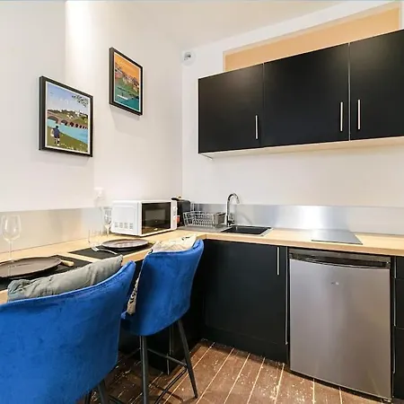Spacieux Studio Renove Apartment *